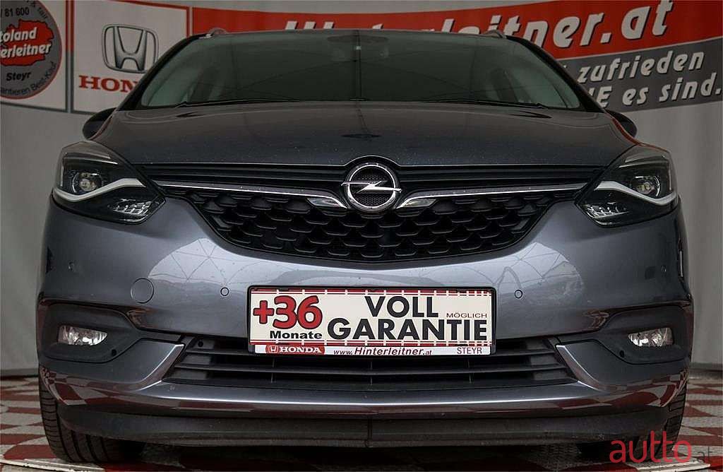 2017' Opel Zafira photo #4