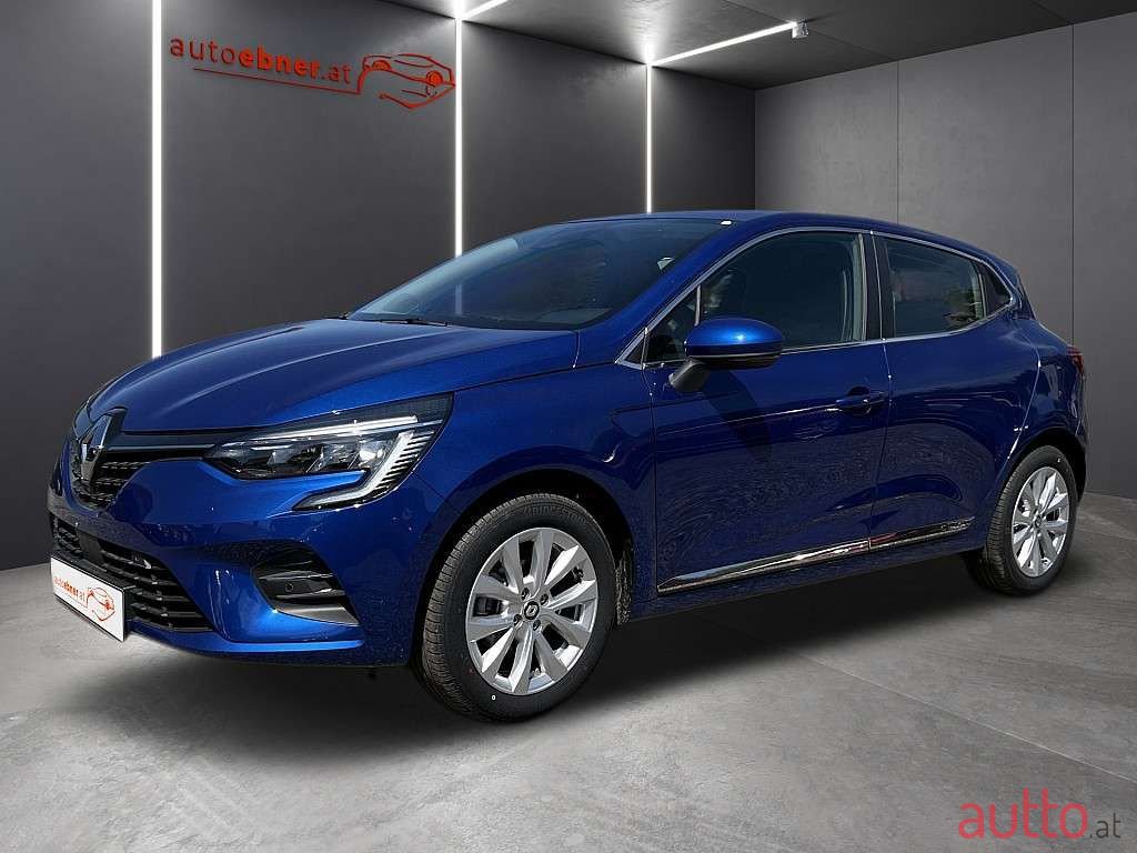 2022' Renault Clio photo #1
