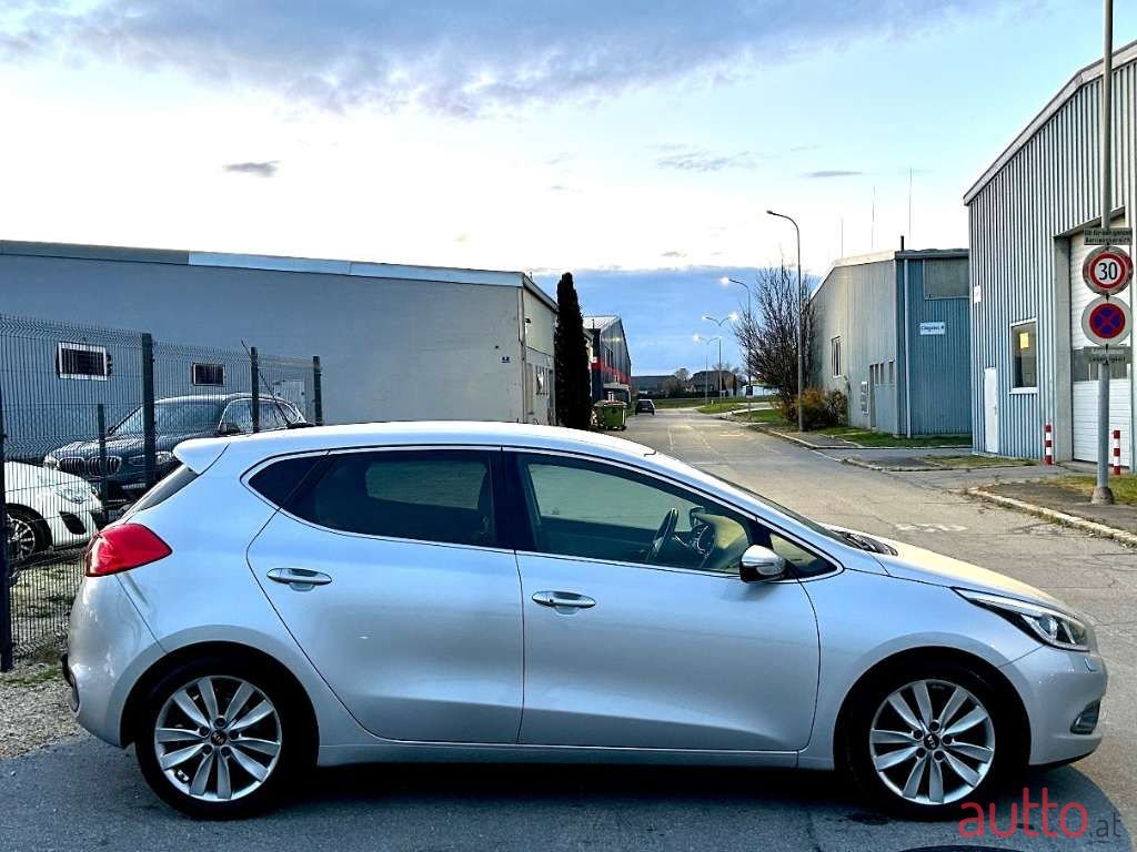 2015' Kia Ceed photo #3