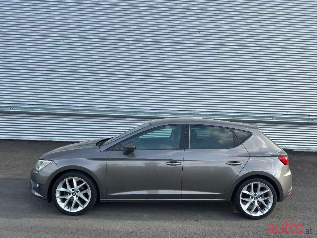 2014' SEAT Leon photo #4