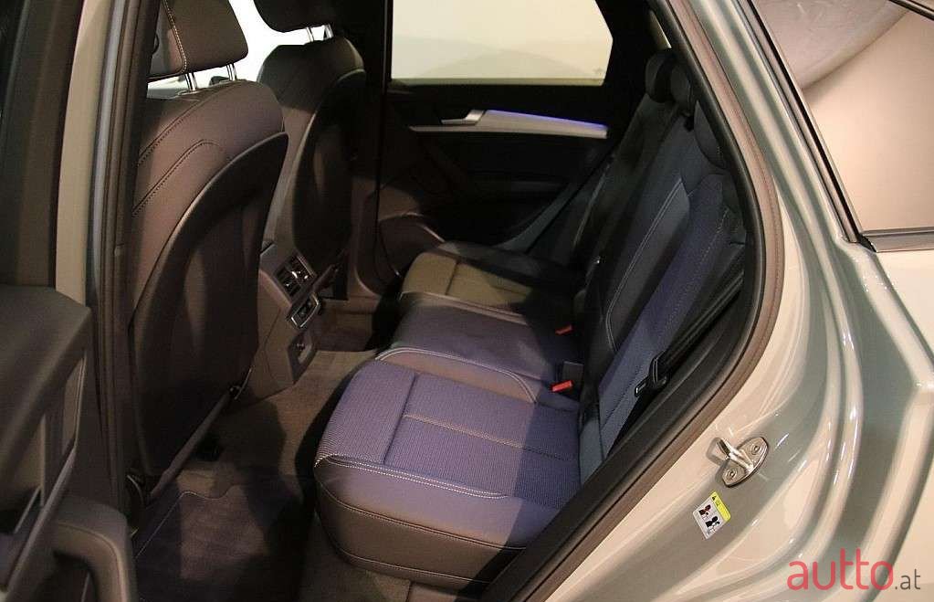 2022' Audi Q5 photo #5