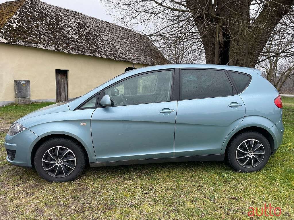 2009' SEAT Altea photo #5