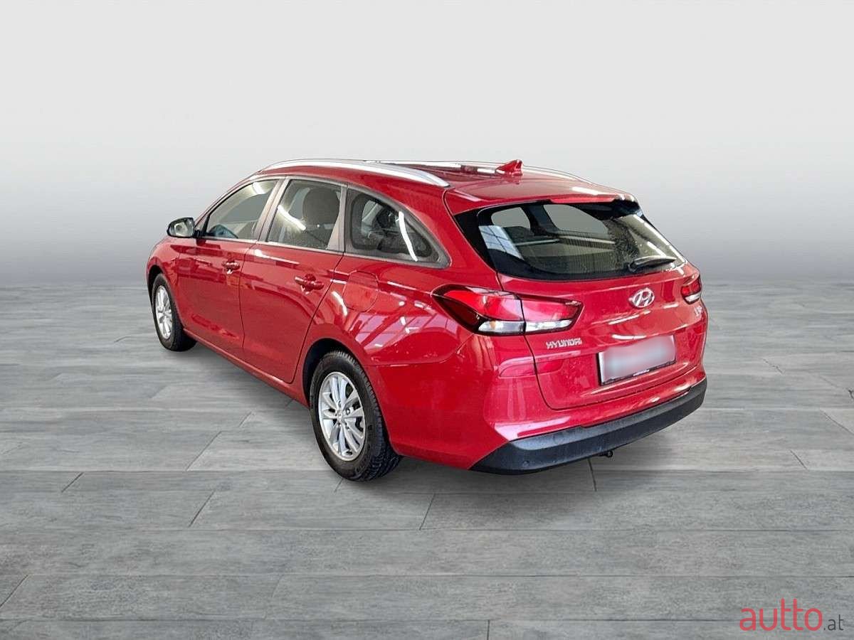 2020' Hyundai i30 photo #3