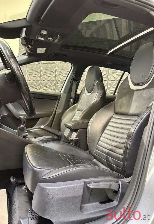 2014' Skoda Octavia photo #6