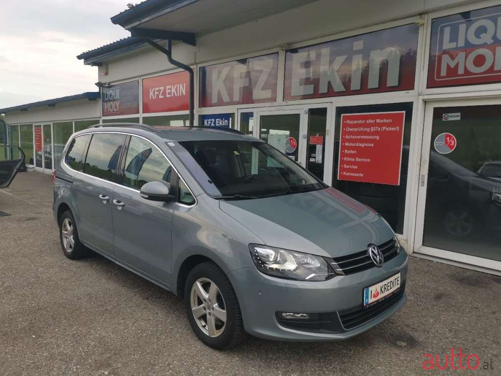 2013' Volkswagen Sharan photo #1