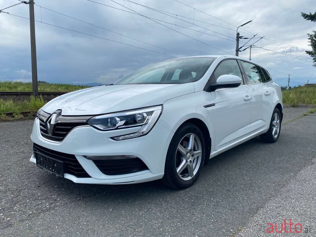 2017' Renault Megane photo #3