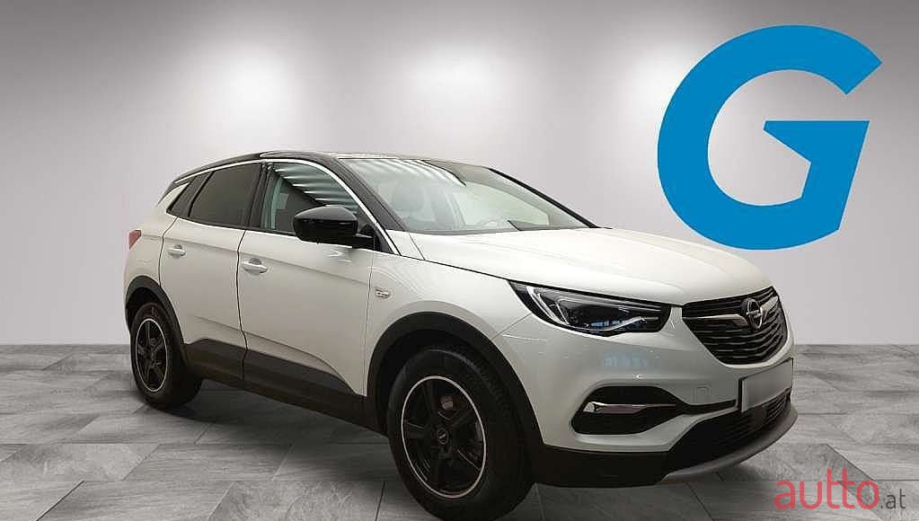 2020' Opel Grandland X photo #2