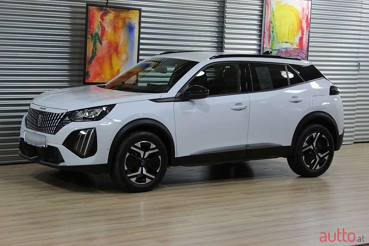 2024' Peugeot 2008 photo #1