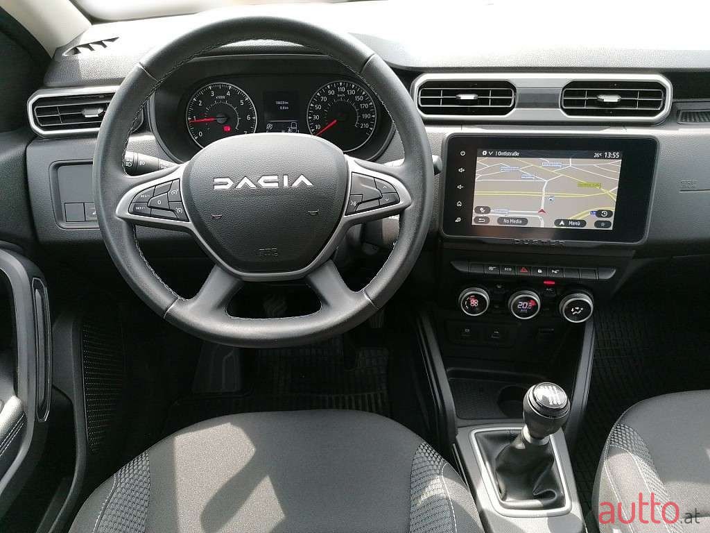 2023' Dacia Duster photo #6