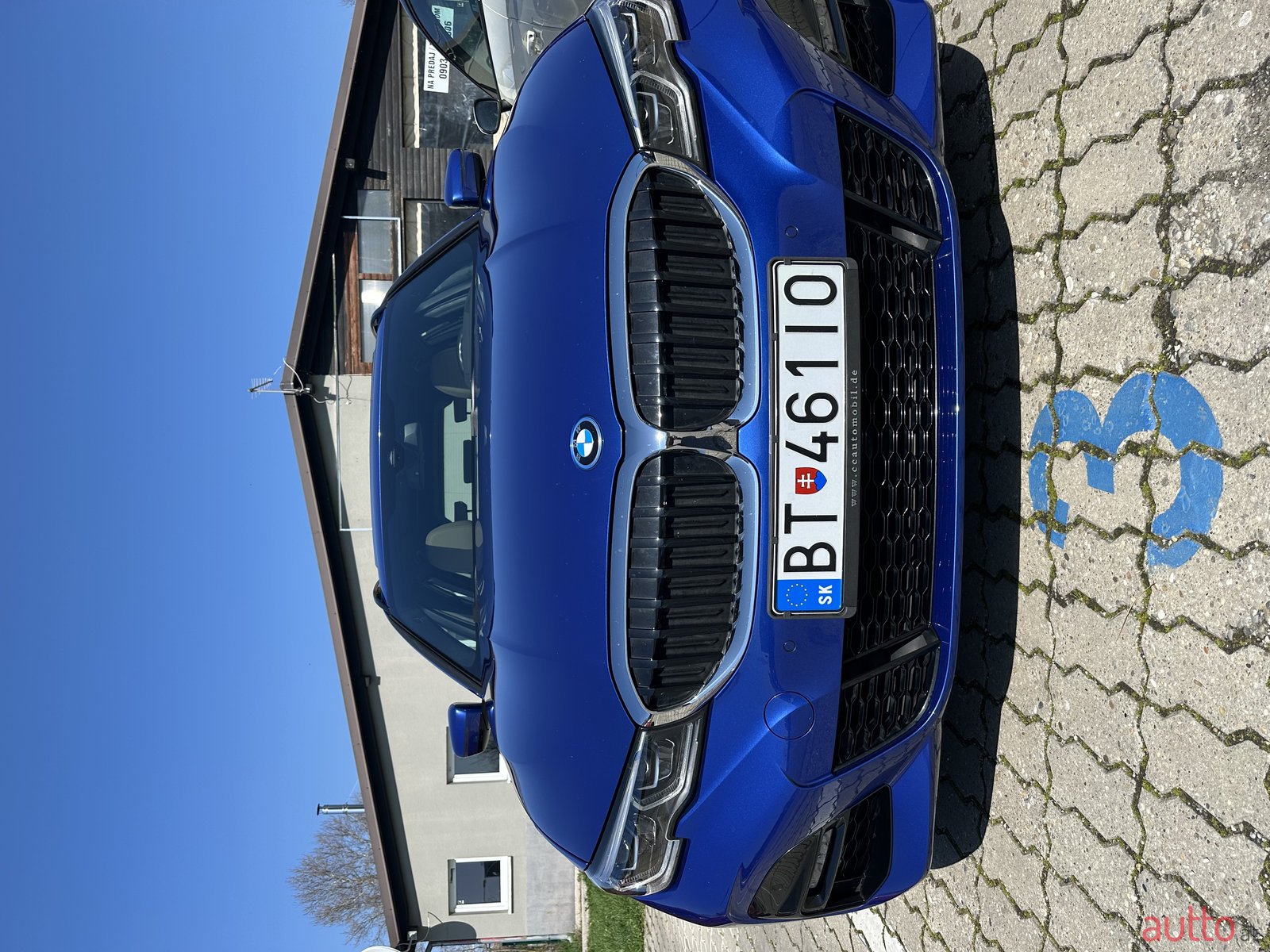 2022' BMW 3 Series Touring 330E Hybrid photo #3