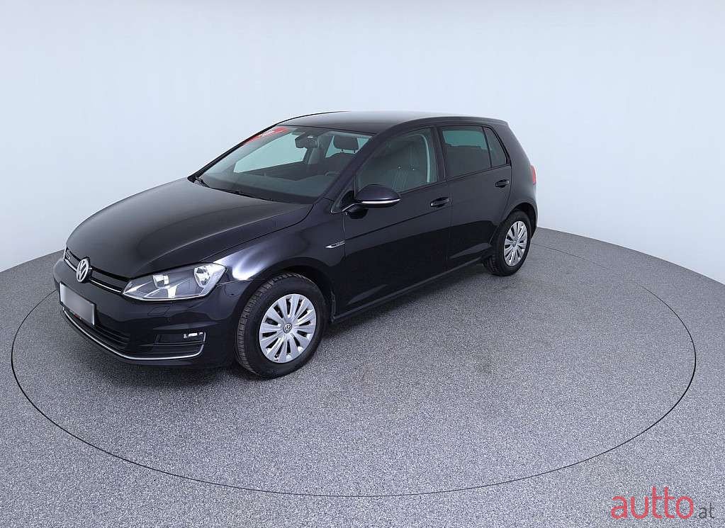 2015' Volkswagen Golf photo #1