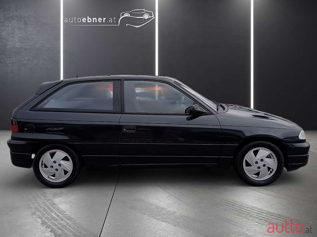 1993' Opel Astra photo #4