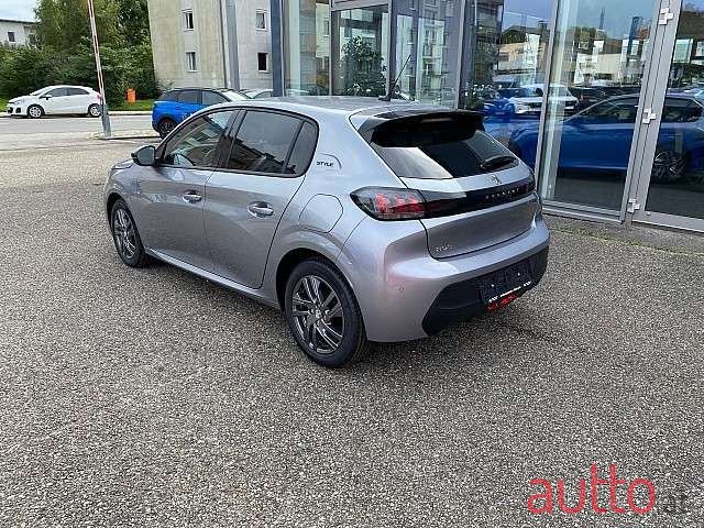 2022' Peugeot 208 photo #4