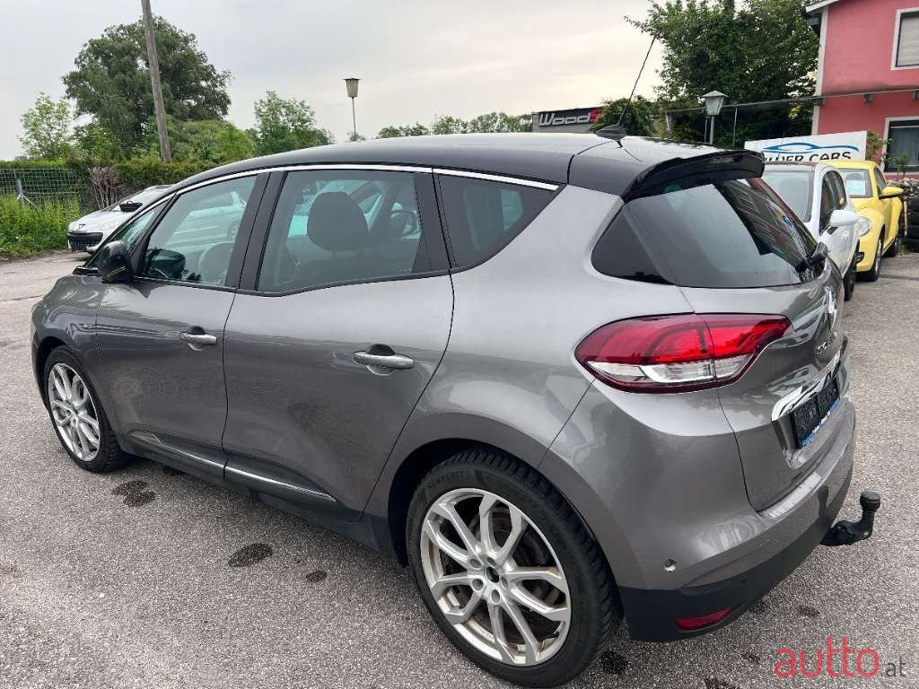 2021' Renault Scenic photo #5