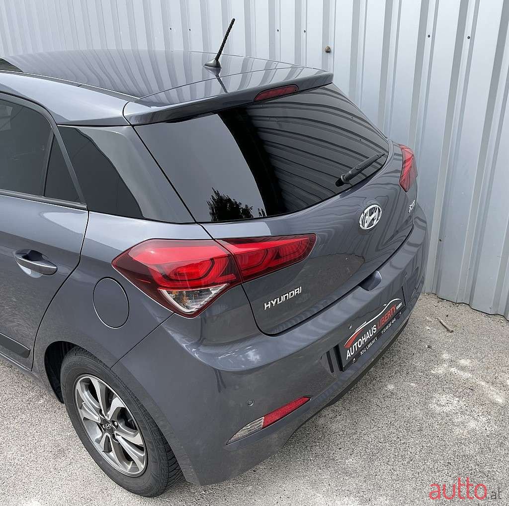 2018' Hyundai i20 photo #3