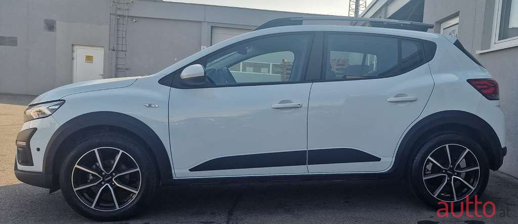 2022' Dacia Sandero photo #4