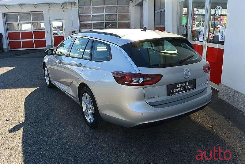 2018' Opel Insignia photo #3