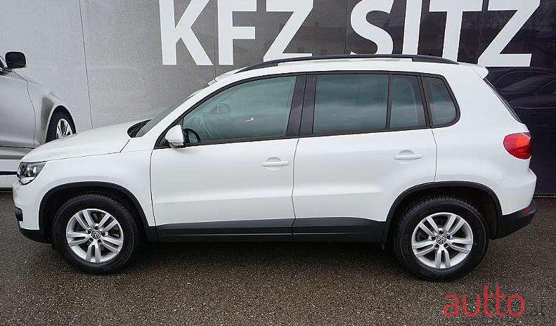2015' Volkswagen Tiguan photo #1