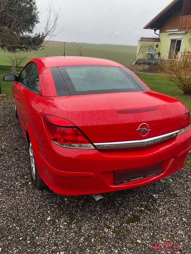 2008' Opel Astra photo #6