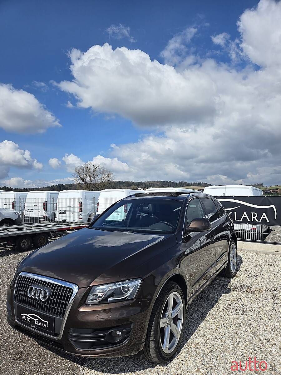 2010' Audi Q5 photo #2