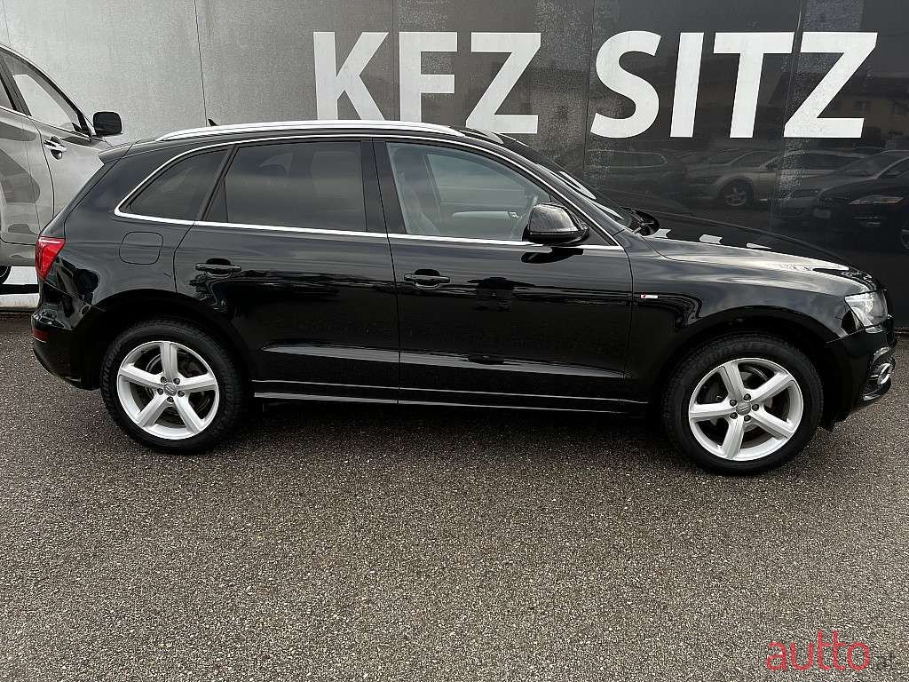 2011' Audi Q5 photo #2