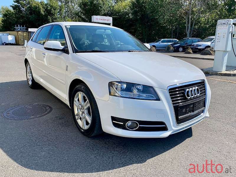 2012' Audi A3 photo #3