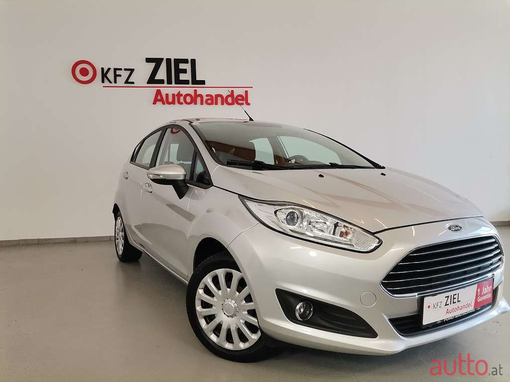 2015' Ford Fiesta photo #1