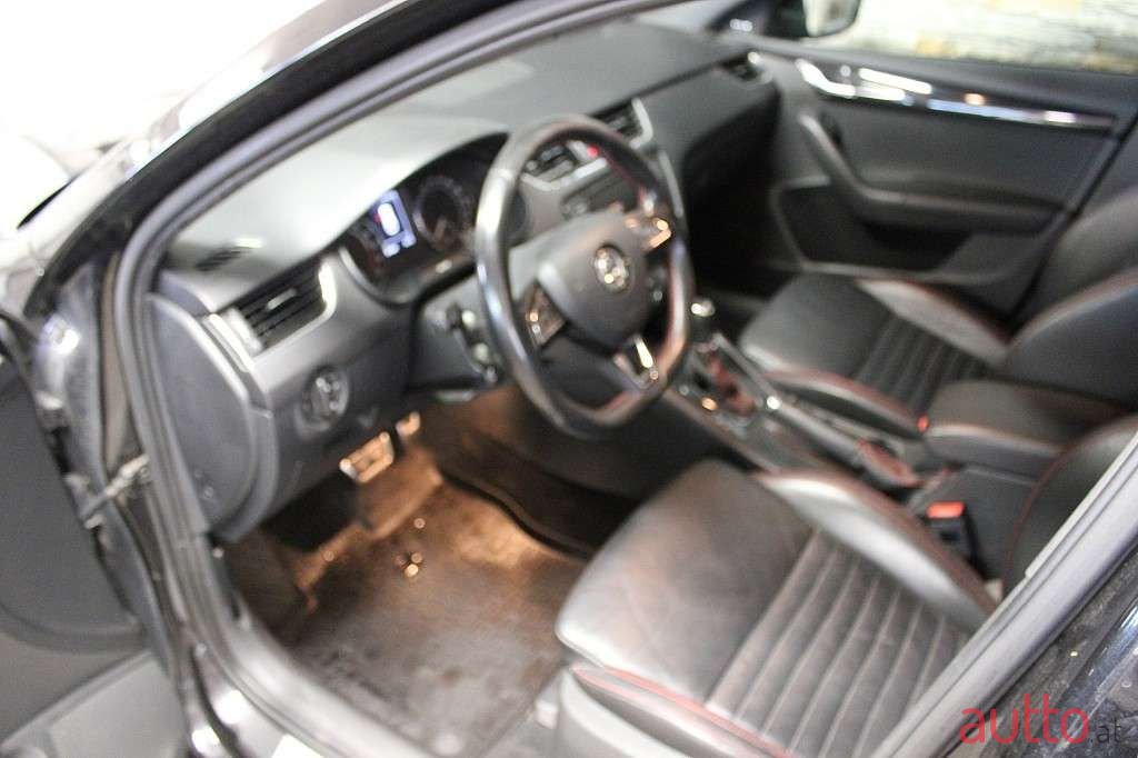 2015' Skoda Octavia photo #5