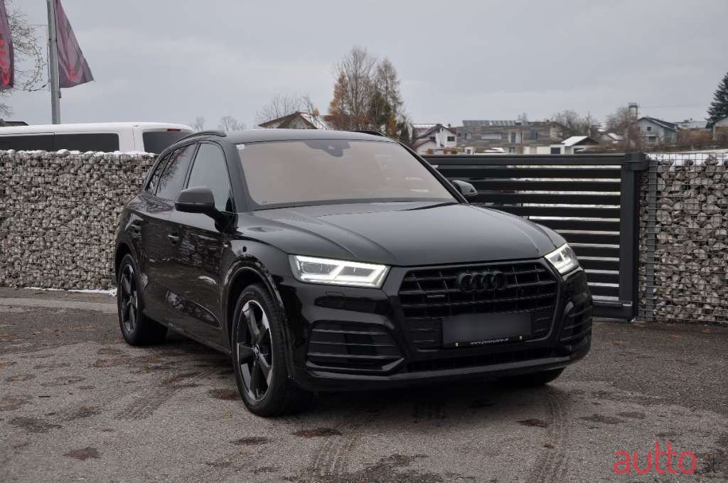 2019' Audi Q5 photo #1