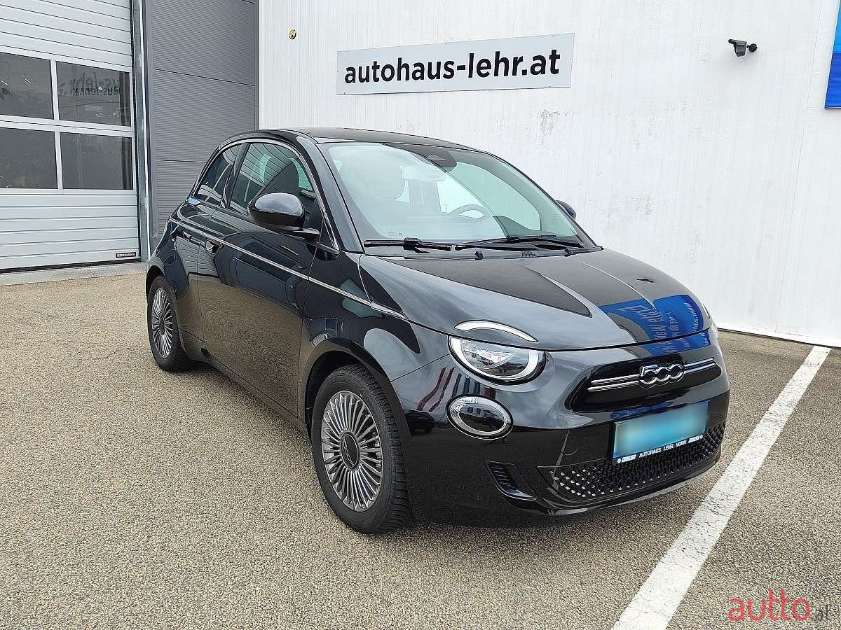 2023' Fiat 500e photo #1