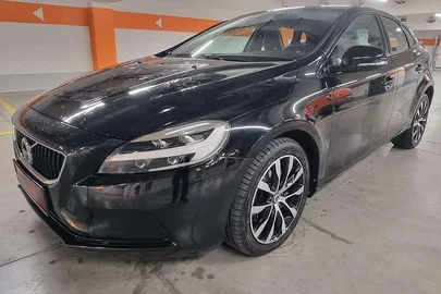 2018' Volvo V40