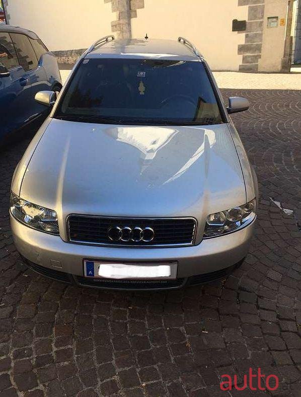 2002' Audi A4 photo #1