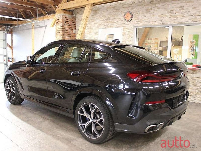 2020' BMW X6 photo #4
