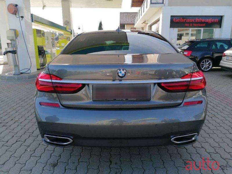 2016' BMW 7Er-Reihe photo #6