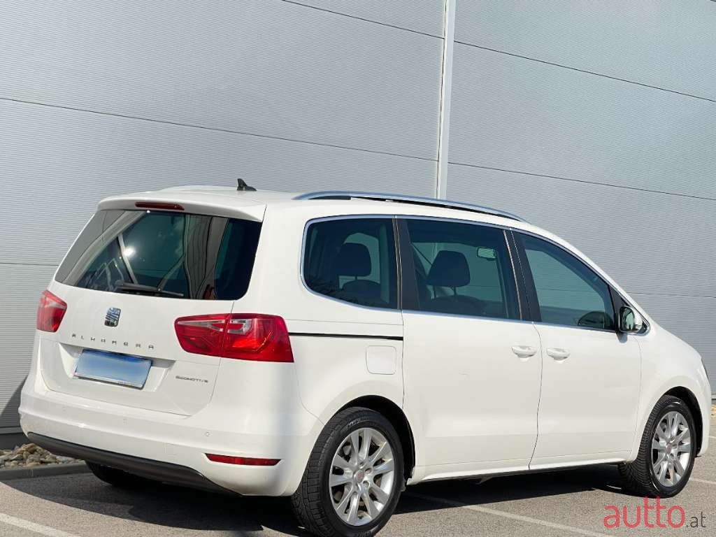 2012' SEAT Alhambra photo #3