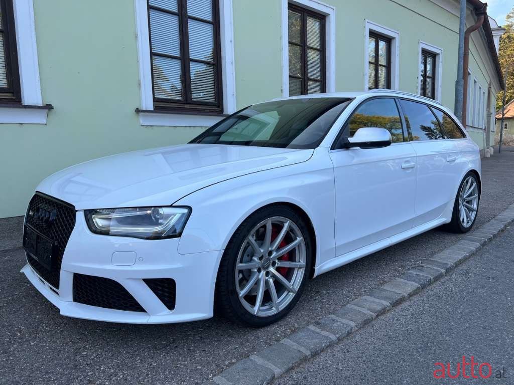 2013' Audi A4 photo #2