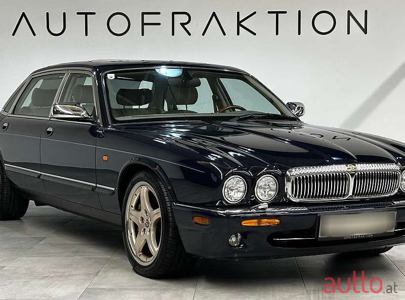 2000' Jaguar Daimler photo #3