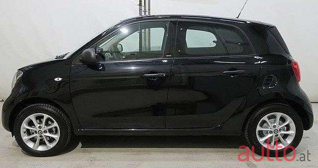 2019' Smart Forfour photo #1