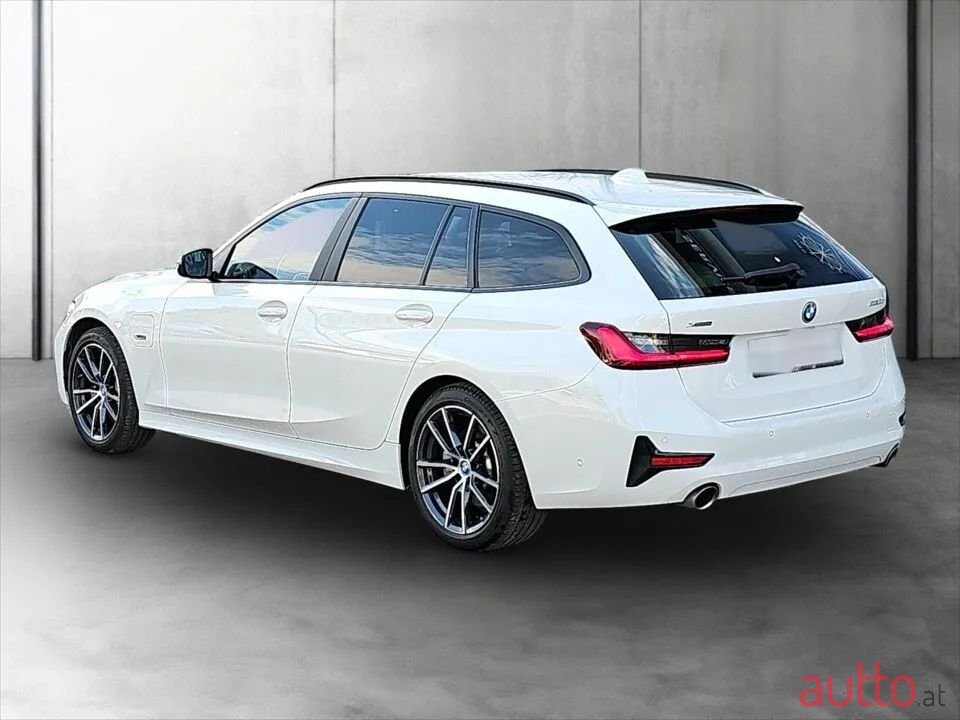 2021' BMW 3Er-Reihe photo #4