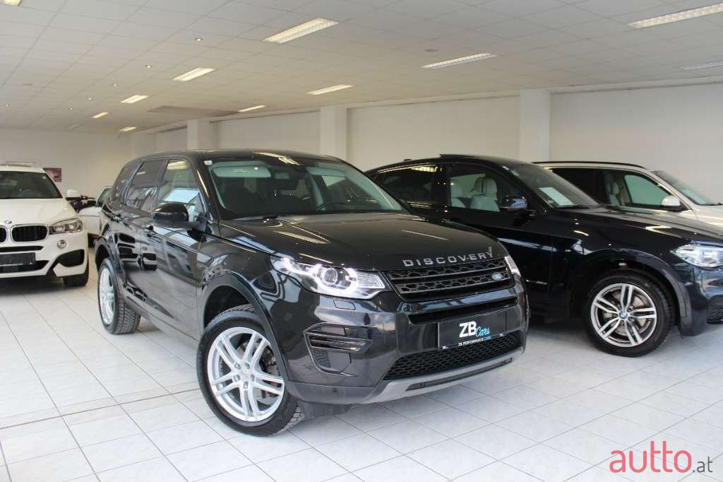 2018' Land Rover Discovery Sport photo #3