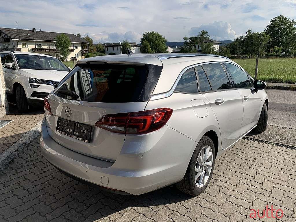 2019' Opel Astra photo #4