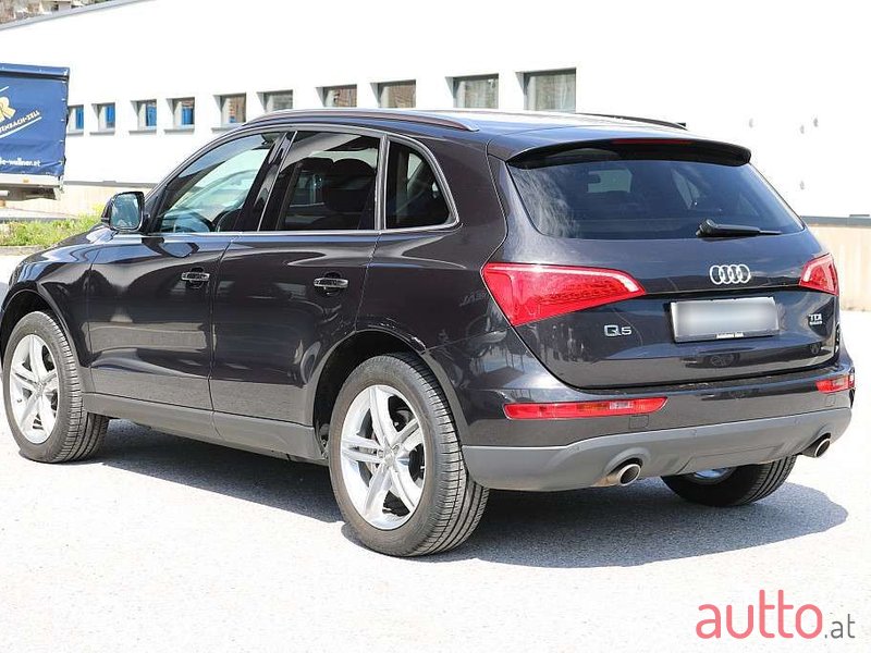 2012' Audi Q5 photo #5