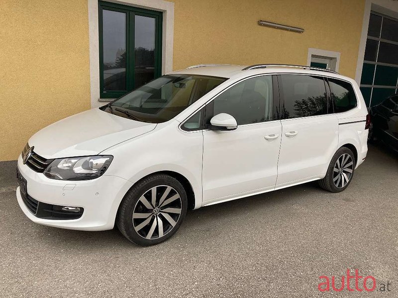 2016' Volkswagen Sharan photo #1