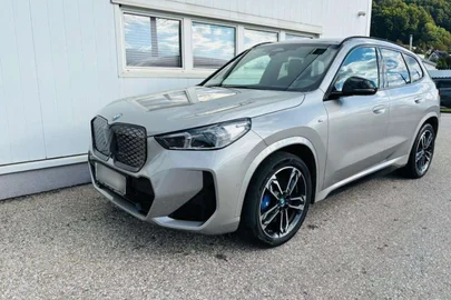 2023' BMW iX1