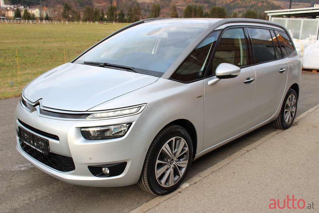 2016' Citroen C4 Picasso photo #1