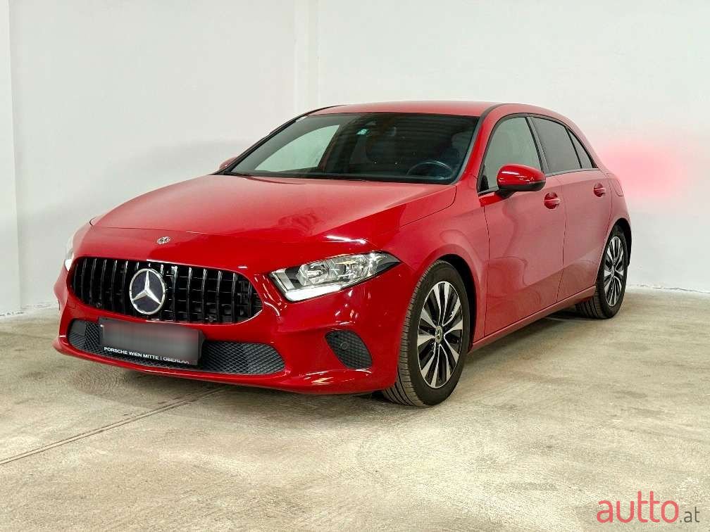 2018' Mercedes-Benz A-Klasse photo #1