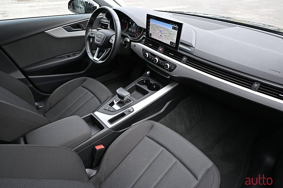 2022' Audi A4 photo #5