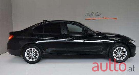 2012' BMW 3Er-Reihe photo #2