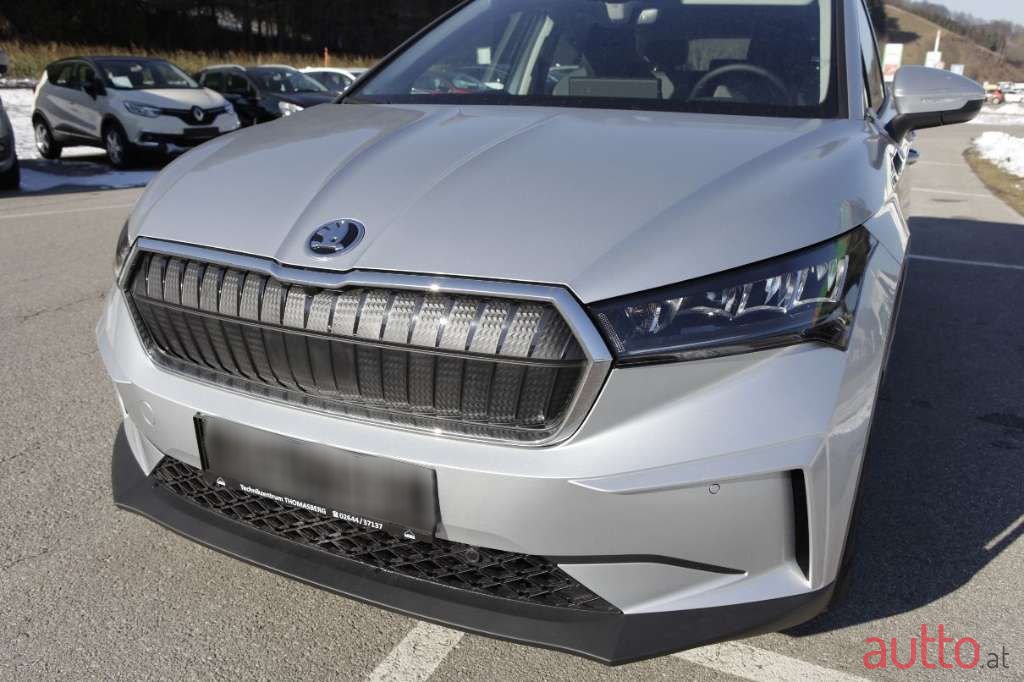 2022' Skoda Enyaq photo #6