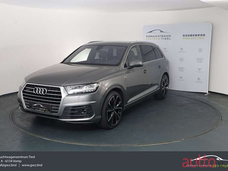 2015' Audi Q7 photo #1